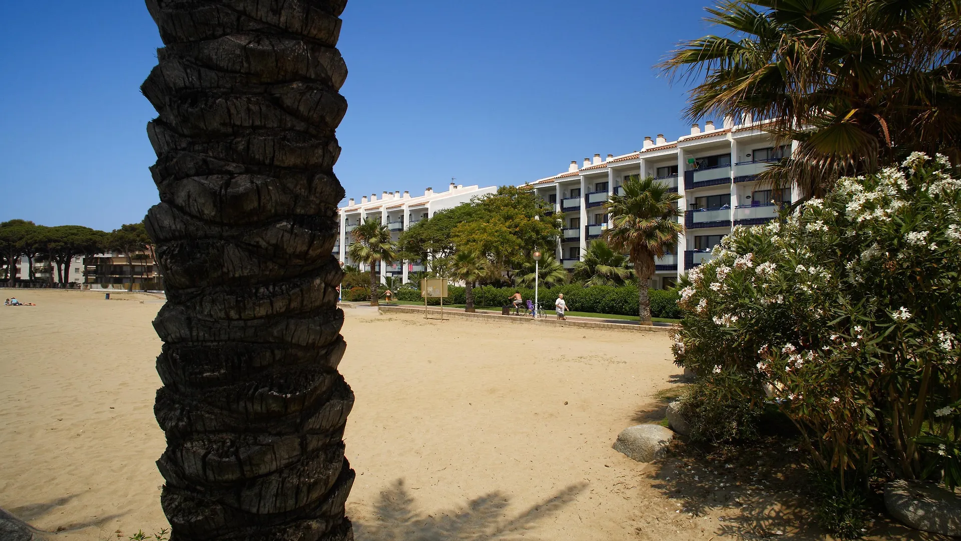 Pins Platja Apartments Cambrils