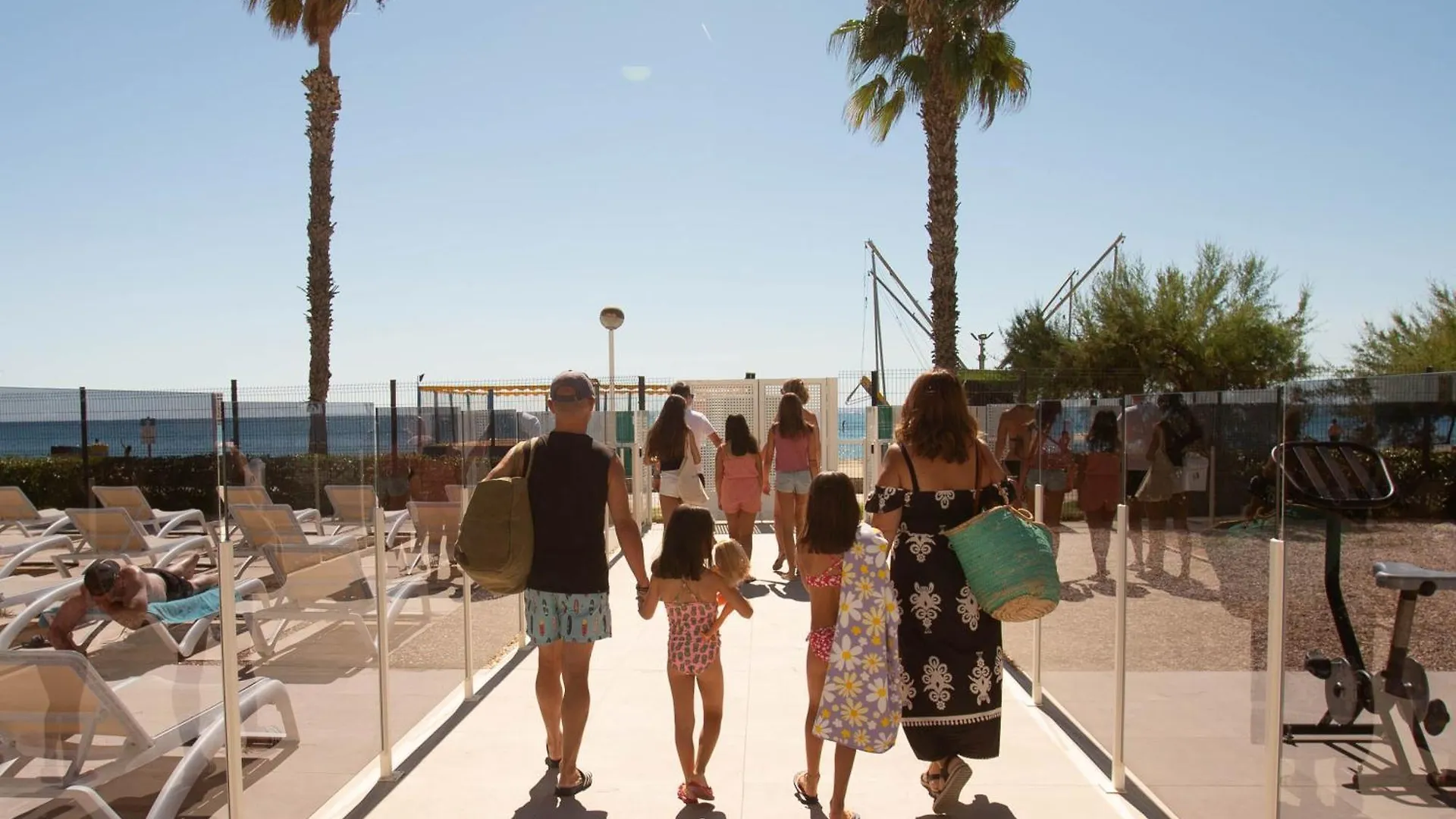Pins Platja Apartments Cambrils